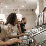 Современные игровые автоматы и слоты 2025 года с новыми технологиями